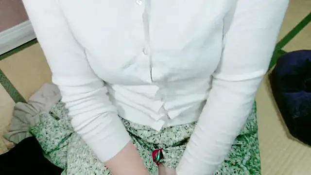 Hina-Happy online show from April 21, 1:42 am