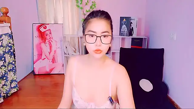 Snapshot of SexualStruggle chatting on October 5, 2:21 am SexualStruggle online show from October 5, 2:21 am