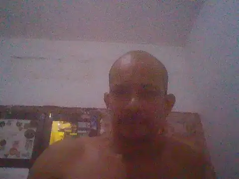 Snapshot of snoppie chatting on October 2, 2:18 am snoppie online show from October 2, 2:18 am