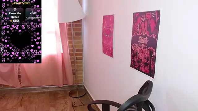 emitaa17228o online show from March 5, 7:27 pm