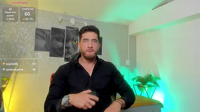 Snapshot of Nate_franco chatting on February 27, 9:32 am Nate franco online show from February 27, 9:32 am