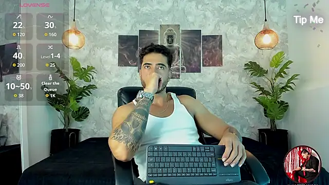 Snapshot of Nate_franco chatting on October 12, 12:53 am Nate franco online show from October 12, 12:53 am
