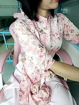    Erin    online show from September 11, 3:23 pm