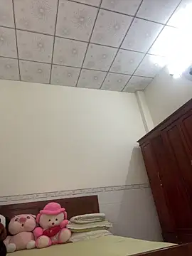    Erin    online show from April 13, 2:28 am