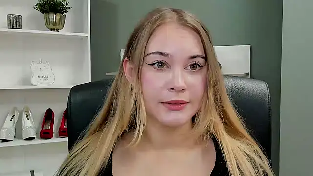 kitty valeria online show from September 21, 6:37 am