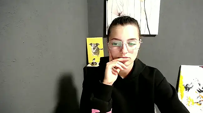 Snapshot of lady_olivia_ chatting on February 10, 4:58 pm lady olivia  online show from February 10, 4:58 pm