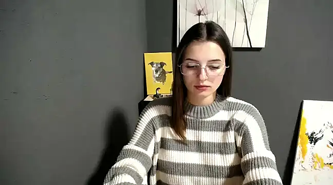 Snapshot of lady_olivia_ chatting on February 13, 1:48 pm lady olivia  online show from February 13, 1:48 pm