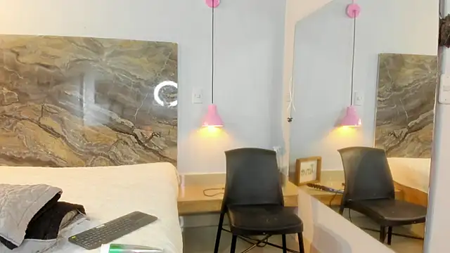 Alisson zambrano online show from December 18, 8:26 pm