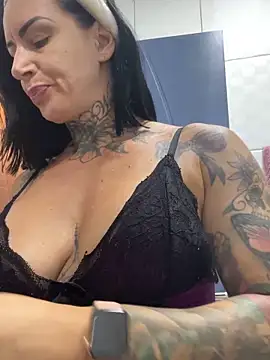 YasmimBrasil online show from April 7, 5:19 am