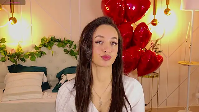 Lolly Neal online show from February 15, 4:31 am