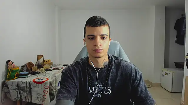 Snapshot of Balo_lovers chatting on February 6, 11:15 pm Balo lovers online show from February 6, 11:15 pm