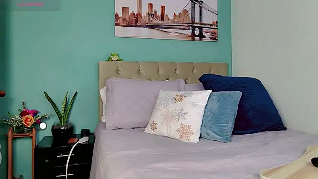 yanella fire online show from January 14, 3:39 pm