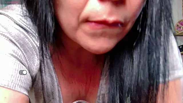 yanella fire online show from April 18, 9:59 pm