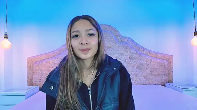 Snapshot of Victoria_Adams14 chatting on February 22, 12:08 pm Victoria Adams14 online show from February 22, 12:08 pm