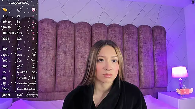 Snapshot of Victoria_Adams14 chatting on March 19, 2:46 pm Victoria Adams14 online show from March 19, 2:46 pm