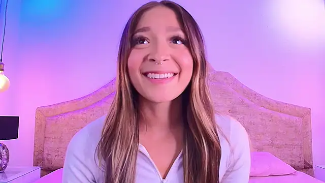 Snapshot of Victoria_Adams14 chatting on October 23, 3:06 am Victoria Adams14 online show from October 23, 3:06 am