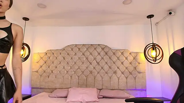 Victoria Adams14 online show from March 18, 3:42 am