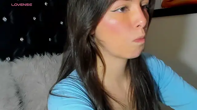 diana queen  online show from March 11, 9:48 pm