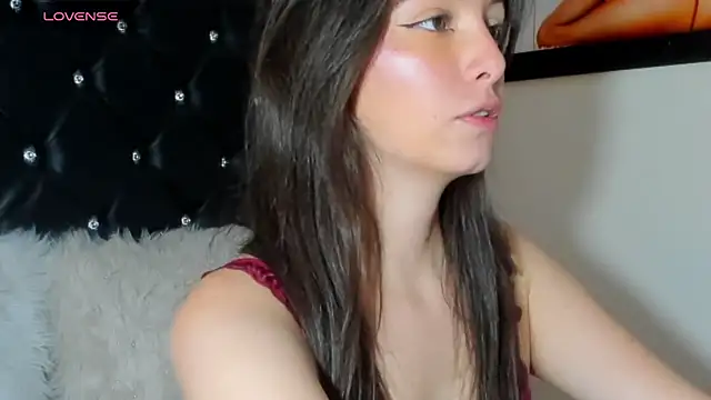 diana queen  online show from March 14, 9:32 pm