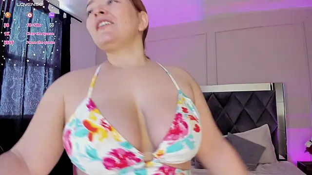 keitlynsoto online show from February 15, 12:54 pm