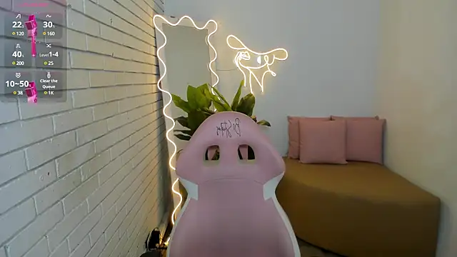 Chiara tay online show from February 5, 7:20 pm