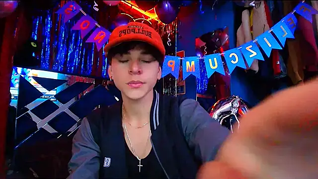 Luke Howland online show from November 11, 12:10 am