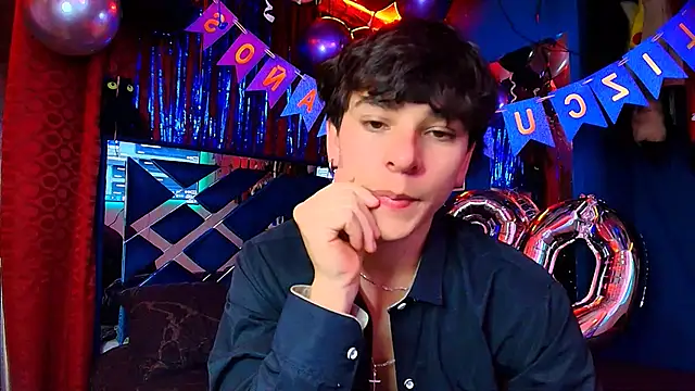 Luke Howland online show from November 12, 1:06 am