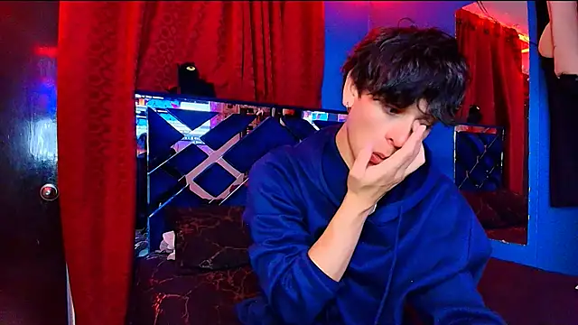 Luke Howland online show from December 2, 3:34 am