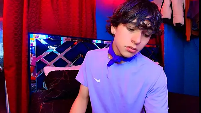 Luke Howland online show from January 8, 12:35 am