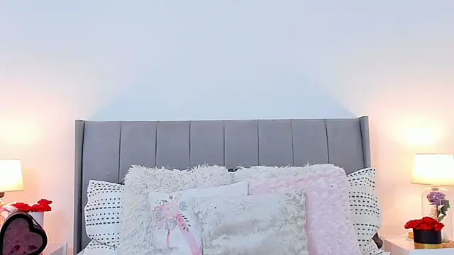 MelodyMarks  online show from October 3, 6:05 pm