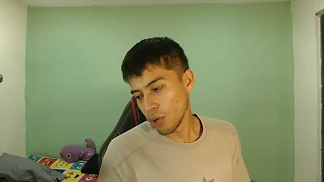 danielitopapuu online show from November 27, 10:28 am