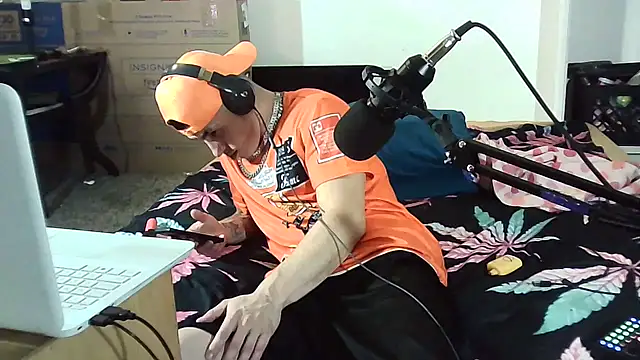 --D-a-D-D-y- online show from March 14, 7:37 am