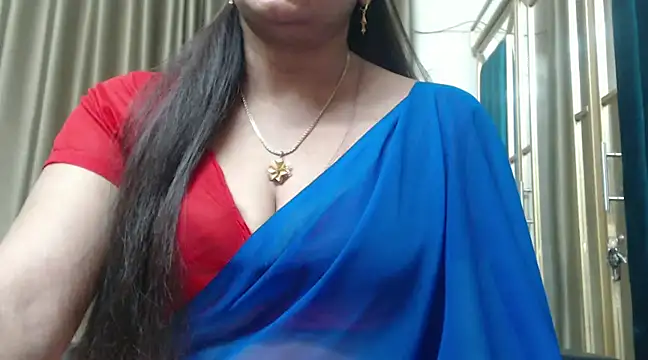 desi-maisa130 online show from December 22, 8:36 pm