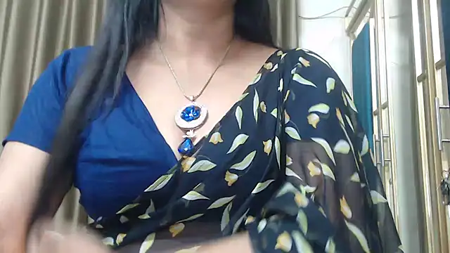 desi-maisa130 online show from January 22, 3:07 pm