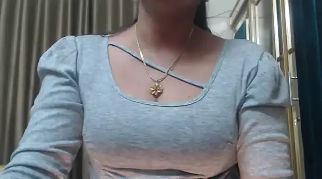 desi-maisa130 online show from February 25, 5:04 pm