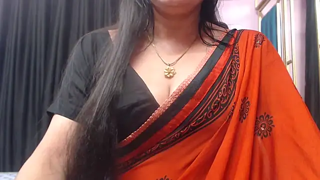 desi-maisa130 online show from October 30, 5:02 pm