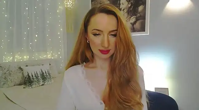 JulietteDiamond online show from January 2, 9:28 pm