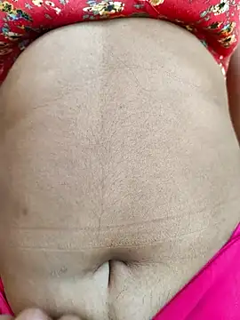 Snapshot of Lovley_Eesha chatting on February 25, 5:33 pm Lovley Eesha online show from February 25, 5:33 pm