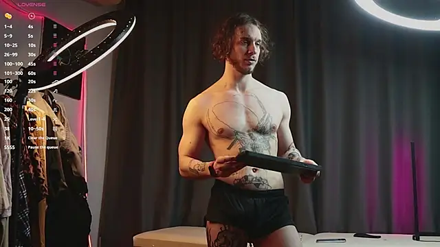 pleasure8869 online show from February 4, 3:57 pm