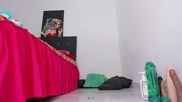 msschloee  online show from January 27, 8:07 pm