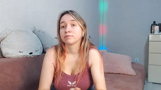 lovely hayley online show from December 19, 10:28 pm