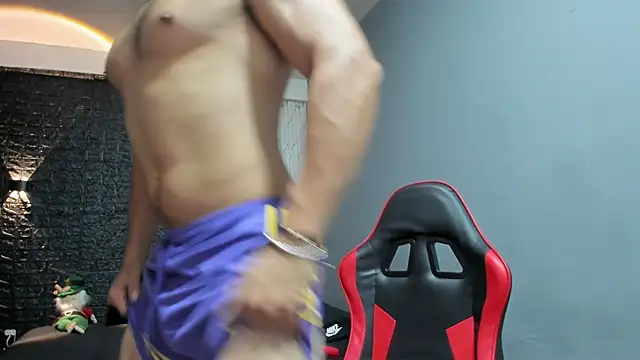 taurus boy1 online show from December 5, 12:25 pm