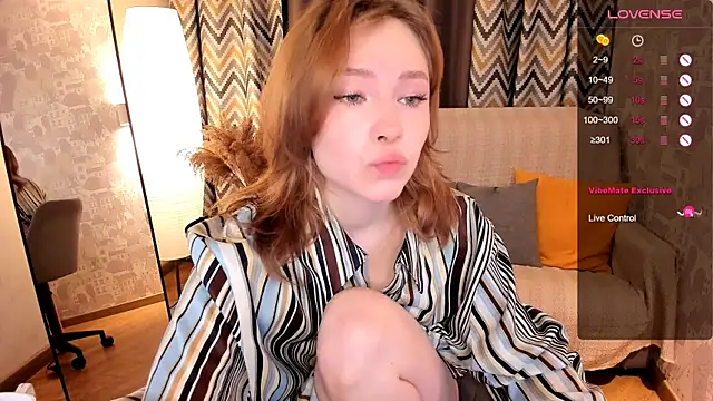 LanaBlu  online show from January 21, 2:11 am