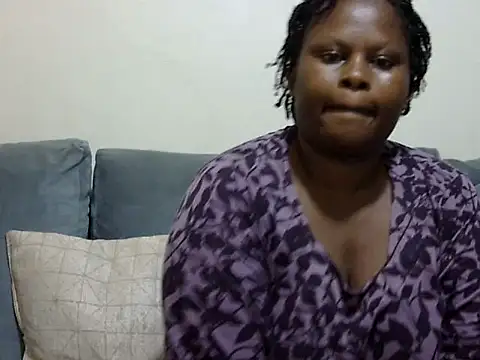 Snapshot of Pretty_lilly02 chatting on June 9, 8:09 pm Pretty lilly02 online show from June 9, 8:09 pm