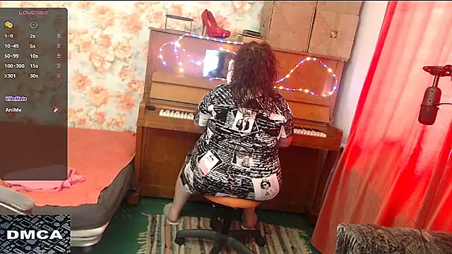 Snapshot of RoseRed69 chatting on March 18, 4:15 am RoseRed69 online show from March 18, 4:15 am