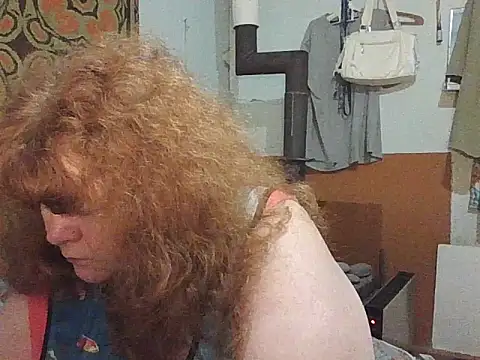 Snapshot of RoseRed69 chatting on September 29, 3:00 am RoseRed69 online show from September 29, 3:00 am