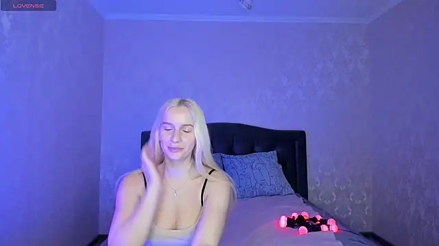 Amanda054 online show from January 21, 9:15 pm