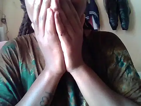 Queen loveer online show from October 11, 6:56 am