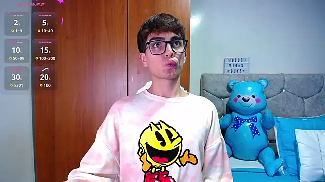 OwenBluee online show from January 16, 11:59 pm