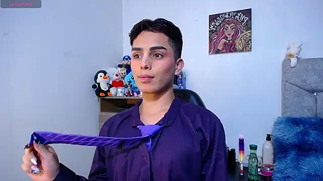 OwenBluee online show from January 8, 8:16 am